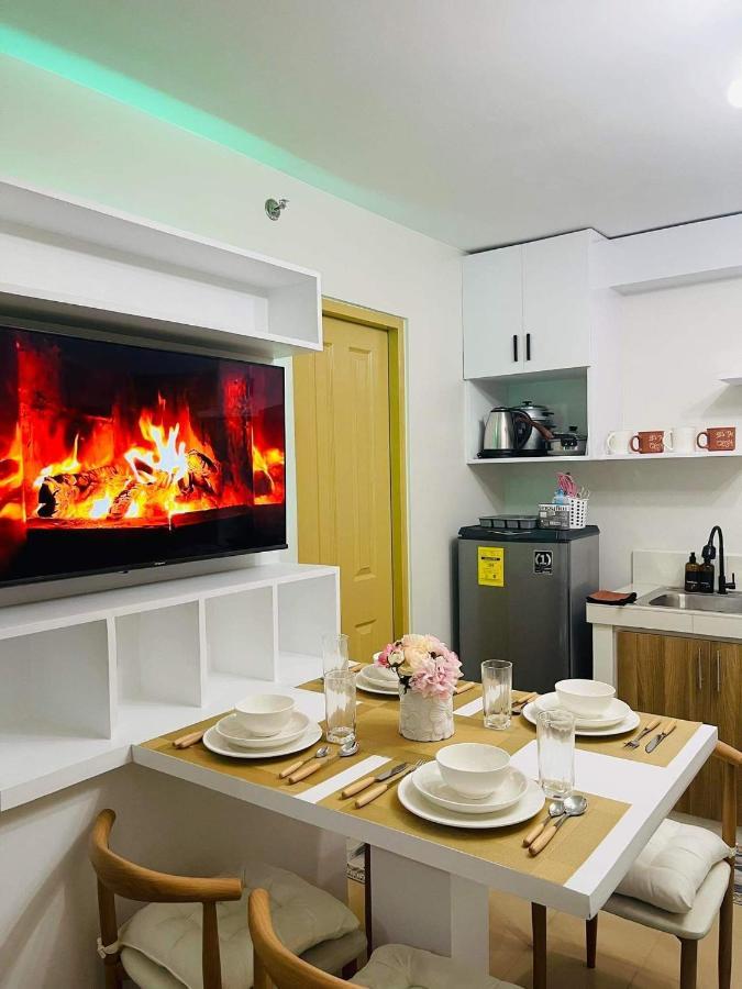 Lovely 2 bedroom condo unit Iloilo Esterno foto
