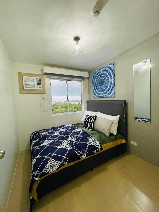 Lovely 2 bedroom condo unit Iloilo Esterno foto