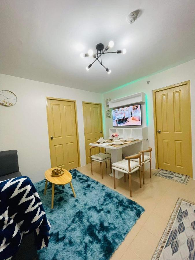 Lovely 2 bedroom condo unit Iloilo Esterno foto